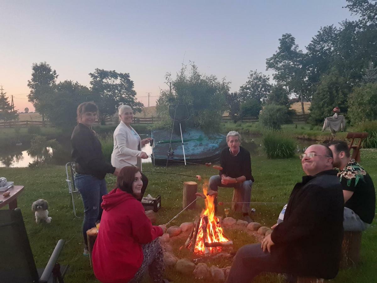 Agroturystyka Nad Stawem Mazuchowka Wydminy Exteriör bild